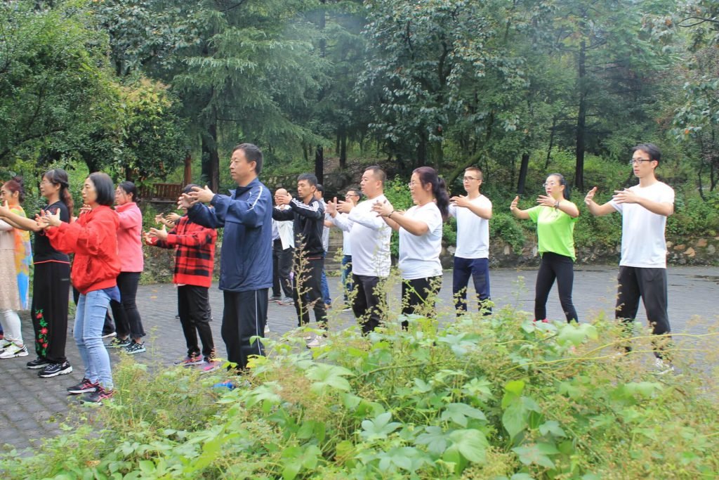 Zhang Yongmou - Yiquan Park's Living Master 12 yiquan park group zhanzhuang