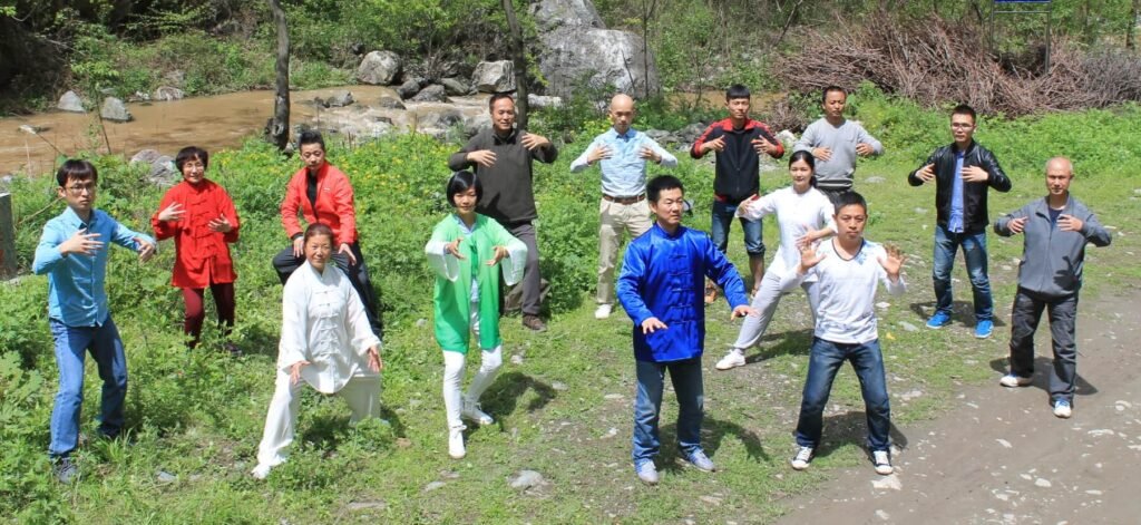 Zhang Yongmou - Yiquan Park's Living Master 11 yiquan park group zhanzhuang