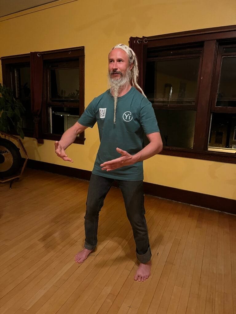 Yiquan Disciple from AZ, USA 2 yiquanzhanzhuangstanding exerciseIMG 7125