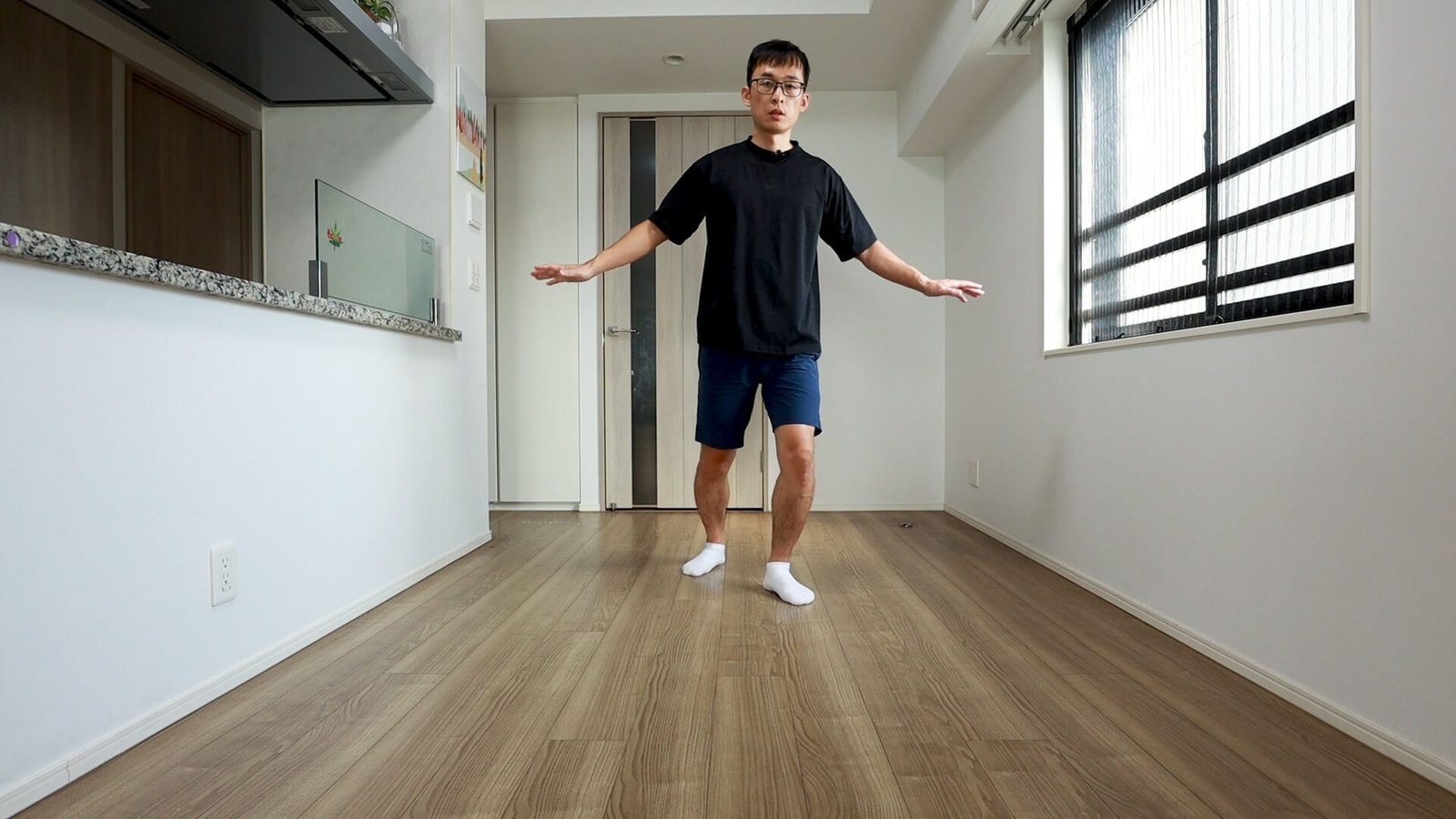 Yiquan 2:  Basic Mocabu (Friction Stepping)